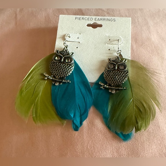 Jewelry - Owl Feather Earrings with Green and Blue Feathers NWT